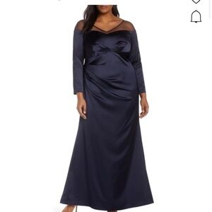 NWT Adrianna Papell Long Sleeve Illusion Off The Shoulder Gown In Midnig…